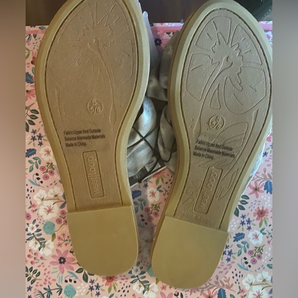 West Loop Sandals - Picture 2 of 2